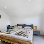 Haus Mit 4 Schlafzimmern 別荘 ゾーリンゲン
