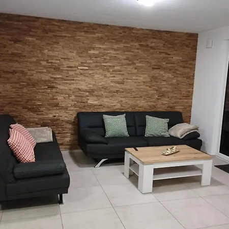 Holiday home Haus Mit 4 Schlafzimmern Solingen