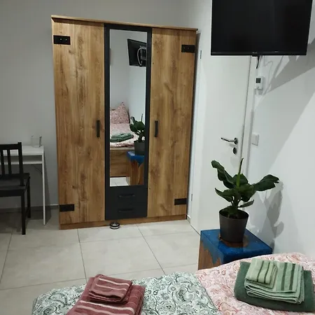 Haus Mit 4 Schlafzimmern Holiday home Solingen