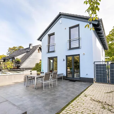 Haus Mit 4 Schlafzimmern *