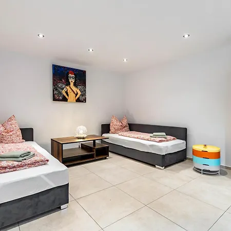 Haus Mit 4 Schlafzimmern * Solingen