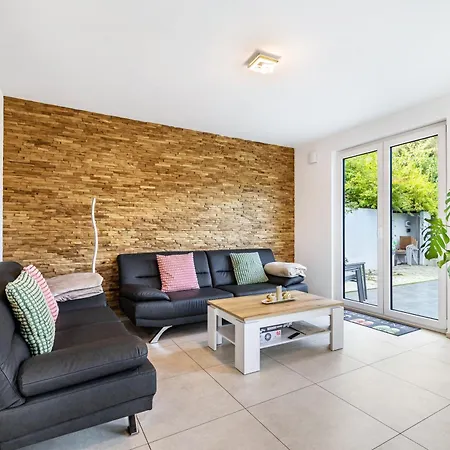 Haus Mit 4 Schlafzimmern Semesterbostad *
