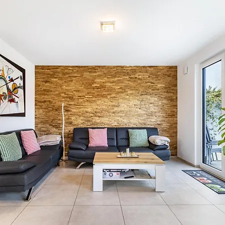 Haus Mit 4 Schlafzimmern * Solingen