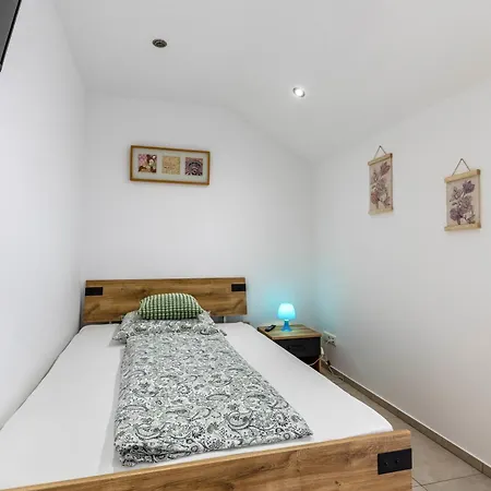 Nyaraló Haus Mit 4 Schlafzimmern Solingen
