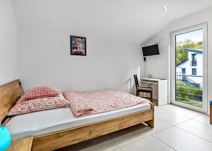 Haus Mit 4 Schlafzimmern Solingen