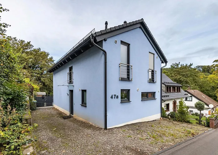 Haus Mit 4 Schlafzimmern * Solingen